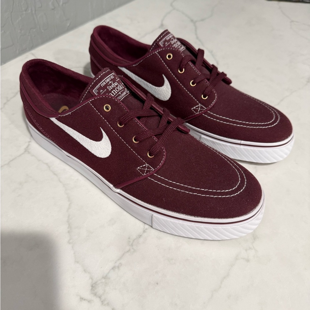 Nike Stefan Janoski Men's Burgundy Skate Shoes - Picture 3 of 3
